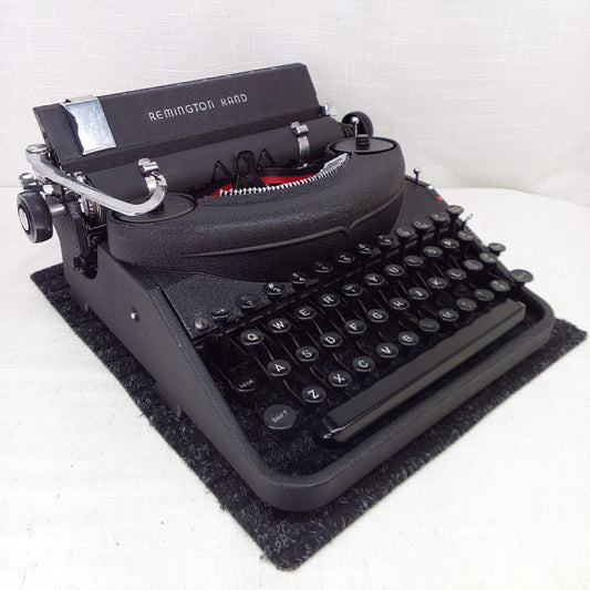 Remington Noiseless 7 Typewriter 1947