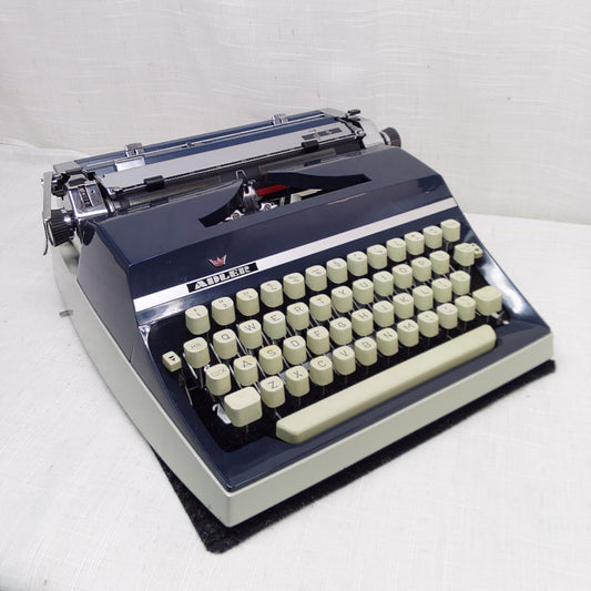 Adler J5 Typewriter 1975
