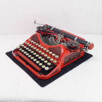 Smith-Corona No. 4 Portable 1939