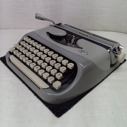 Royal Royalite 1960