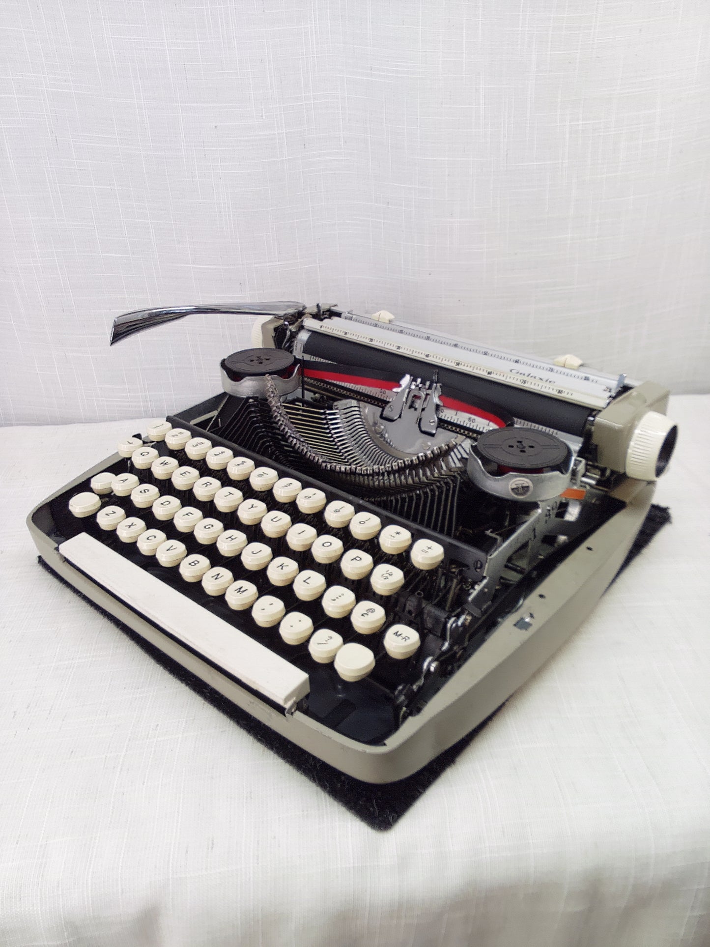 Smith-Corona Galaxie 1964 Topless Typewriter